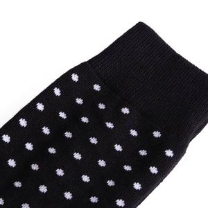 ODM JZVINA Chaussettes d'équipage antibactériennes pour hommes Chaussettes habillées en coton noir à pois pour vêtements d'affaires quotidiens Certifié BSCI Usine - Product Image 2