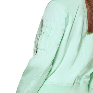 2024 hiver Softshell veste femmes haute qualité respirant coupe-vent vêtements de plein air grande taille fermeture à glissière imperméable entier - Product Image 5