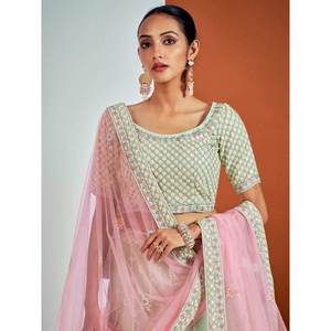 Deslumbrante Lehenga Choli de Georgette con Lentejuelas Verde Pista para Festivales y Bodas - Product Image 3