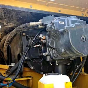 รถขุดตีนตะขาบ Komatsu PC450-8 มือสอง สภาพดีเยี่ยม ราคาประหยัด พร้อมเครื่องยนต์ กล่องเกียร์ ปั๊ม และชิ้นส่วนหลัก - Product Image 2