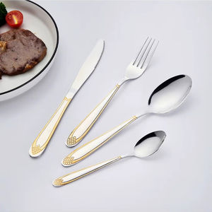 Juego de cubiertos de acero inoxidable duradero con mango de diseño dorado, juego de cubiertos clásico para la cocina diaria. - Product Image 1