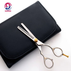 Nouveau <span class=keywords><strong>meilleur</strong></span> logo personnalisé professionnel ciseaux <span class=keywords><strong>de</strong></span> coupe <span class=keywords><strong>de</strong></span> cheveux en acier inoxydable ensemble <span class=keywords><strong>de</strong></span> ciseaux <span class=keywords><strong>de</strong></span> coiffure ciseaux amincissants pour kit <span class=keywords><strong>de</strong></span> barbier - Product Image 1