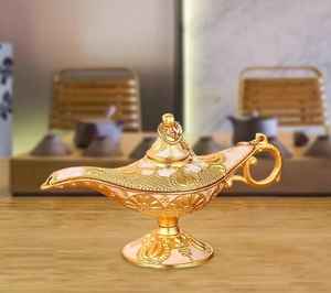 Lampe d'Aladdin en laiton massif, gravée à la main, design moderne du milieu du siècle, fabrication artisanale, légère, pour usage intérieur, brûleur d'encens avec lampe de génie - Product Image 5