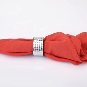Servilletero de Metal de aluminio y madera, agrega un toque romántico a las cenas, decoración de mesa perfecta de alta calidad, impresiona a tus invitados - Product Image 1