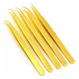 Juego de 3 piezas de pinzas de extensión de pestañas doradas, pinzas rectas y curvadas con caja magnética, ventilador, pastilla de aislamiento, pinzas de puntos finos - Product Image 6