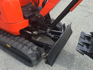 Mini excavatrice certifiée EPA pour moteur Kubota U-27 prix de 2.5 tonnes Mini excavatrice agricole de 1 à 2 tonnes Excavatrices d'occasion à vendre - Product Image 3