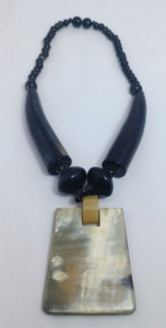 2025 cuerno de búfalo Natural de alta calidad clásico cristiano fiesta religiosa joyería de moda pulseras de cuentas blancas para mujeres - Product Image 3