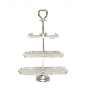 Hot Selling Tabletop New Metal Cake Stand Vintage Round Metal Cake Stand 3 Tier Decorative Cake Holder - Product Image 4