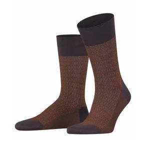 2025 Chaussettes pour hommes personnalisées Chaussettes de sport tricotées respirantes en polyester avec logo personnalisé Chaussettes athlétiques pour hommes - Product Image 1