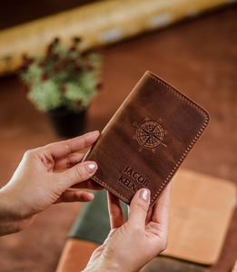 Wholesale Quality <b>Leather</b> <b>Passport</b> <b>Holder</b> Customized for Men Groomsmen Gift PTH-0041B - Product Image 5