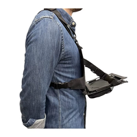 Harnais de poitrine portable OEM pour tablettes iPad, avec poignée de transport, pour une utilisation sécurisée en marchant, en PVC, modèle ComeOn CMS006