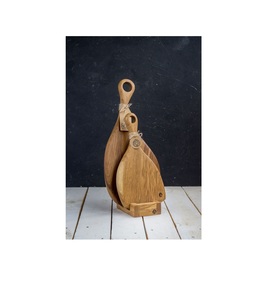 Tabla de cortar de madera de acacia y mango hecha a mano con tamaños personalizados diseñados para uso elegante en el hogar y el hotel tabla de quesos de resina - Product Image 1