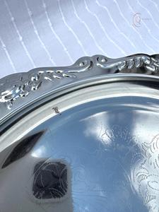 Durable Metal Cake Stand with Luxurious Finish, Perfect Choice for Event Planners, <b>Bakers</b>, and Home Entertaining - Product Image 4