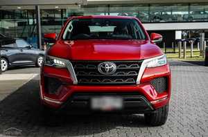Toyotas Fortuner GX SUV 7ที่นั่งตัวเลือกเต็มรูปแบบไม่มีอุบัติเหตุและการรับประกันโมเดล2023 - Product Image 5