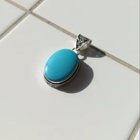 H.A. Pendentif en argent allemand avec pierre précieuse turquoise, forme ovale élégante, serti clos, cadeau unisexe du Rajasthan, vente en gros
