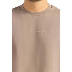 เสื้อยืดแขนสั้นทรงคลาสสิคสไตล์สปอร์ตสำหรับผู้ชาย ผ้าฝ้ายเจอร์ซีย์ 100% รุ่น MN-TS-WS25-052 - Product Image 2