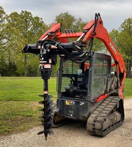 Cargadora de orugas diésel Kubota ASV SVL75-3 con orugas de goma y accesorio de barrena de alta capacidad de excavación para construcción y paisajismo - Product Image 1