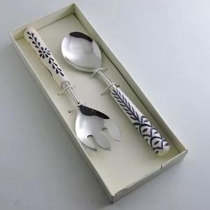 Cuillère et fourchette à salade en acier inoxydable dernier modèle avec poignée décorative en résine Outils à salade Ustensiles de cuisine - Product Image 2