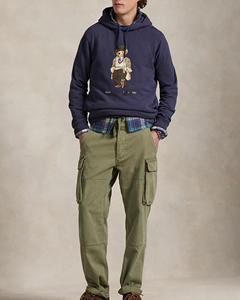 Sweat à capuche à manches longues surdimensionné de qualité supérieure pour hommes avec tissu respirant de haute qualité avec logo et broderie personnalisés - Product Image 3