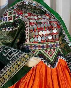 NOUVEAU DESIGN ROBES AFGHANI FEMME MARIAGE ET SOIRÉE ROBE KUCHI AFGHAN POUR FEMMES AU PRIX DE GROS DISPONIBLE - Product Image 4