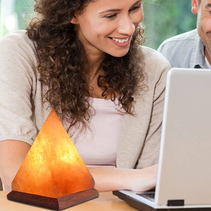 Mini lampe à sel USB à la main décoration de bureau magnifiquement conçue lampe en pierre de sel en cristal de l'Himalaya rose avec forme de cylindre USB - Product Image 4