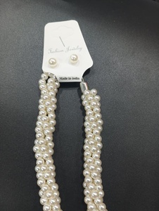 "Glam tous les jours avec Western Moti Chain" - Product Image 4