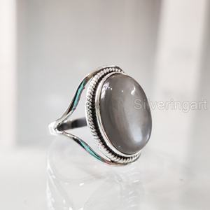 แหวนสตรีพลอยมูนสโตนสีเทาธรรมชาติอัญมณีประจำเดือนจิ่นพลอยดีไซน์เนอร์แบรนด์เครื่องประดับงานแต่งงานแหวนเงินสเตอร์ลิง925 - Product Image 1