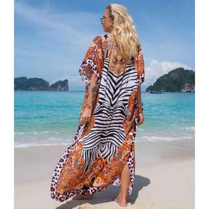 Robe maxi kaftan à imprimé zèbre pour femmes, imprimé animal multicolore, longue kaftan avec col orné, vêtements de plage et de villégiature - Product Image 4