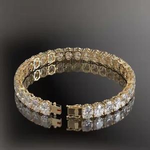 สร้อยข้อมือสีเหลืองทองคลาสสิก18K เพชรเพชรมอยส์ซอไนท์สำหรับปลูกในห้องทดลองของขวัญแต่งงานสำหรับผู้หญิง - Product Image 3