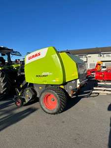 Empacadora Redonda CLAAS Rollant 455 RC NUEVA USADA con Motor y Caja de Cambios de Alta Productividad - Product Image 3