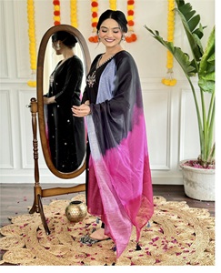 Vêtements ethniques en viscose exclusifs à la mode Dernier pantalon Kurti avec soie Chanderi avec Dupatta pour les vêtements de fête et les vêtements promotionnels - Product Image 3