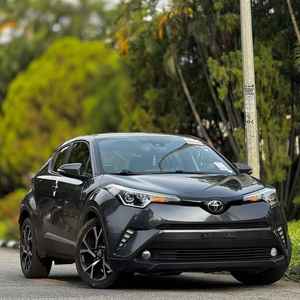 Toyota CH-R 2018 Usado, Seminuevo - Product Image 1