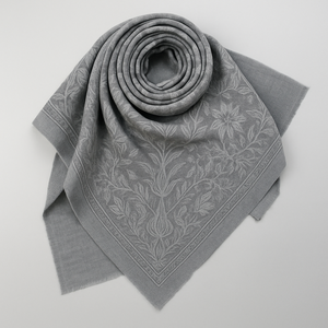 ผ้าคลุมไหล่ดีไซน์ตัวเองลายจุดผ้าวูลแท้คุณภาพพรีเมี่ยมสำหรับผู้หญิงจาก mythnix - Product Image 1