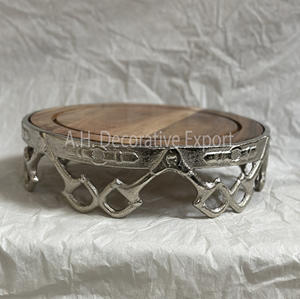 Nouveau plateau rond en aluminium et en bois tendance pour la décoration de gâteau vaisselle de mariage plateau de pièce maîtresse - Product Image 5