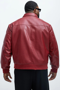 Chaqueta de Cuero con Cierre, Diseño Moderno, Logotipo Bordado Personalizado OEM, Impermeable, Negra, Corte Cuadrado, Estilo Urbano para Hombre - Product Image 4