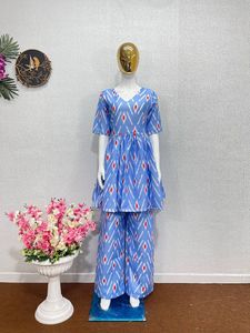 Nouveau haut-pantalon imprimé numérique en coton épais de marque Pantalon décontracté personnalisable avec haut, tenue traditionnelle indienne - Product Image 5