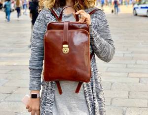 Sac à dos vintage en cuir véritable fait à la main avec pompon pour le voyage scolaire et le cadeau pour ordinateur portable-Spacieux LBK-0042 de 20-35L - Product Image 2