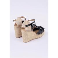 Espadrille fermée à talon compensé haut