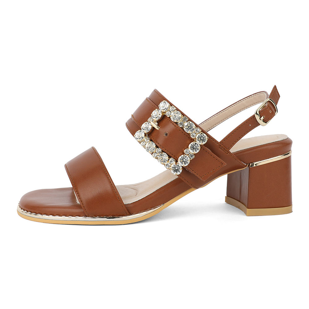 สีน้ำตาล