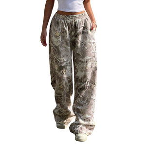 Pantalones Deportivos con Estampado de Jungla Hechos con Materiales de Alta Calidad, con Tela Suave y Ajuste Relajado para Uso Diario - Product Image 1