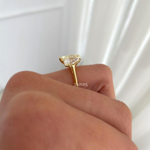 Toi et Moi แหวนหมั้นเพชรสองเม็ดสีเหลืองมาร์คีส์แฟนซีและลูกแพร์ตัดทอง - Product Image 4