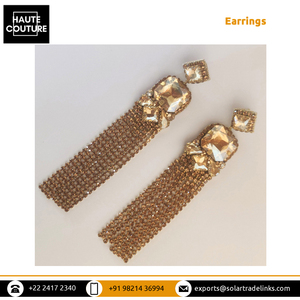 Boucles d'oreilles pendantes exclusives faites à la main, brodées à la main, avec pompons en or topaze, pour femmes, disponibles avec un design personnalisé - Product Image 4