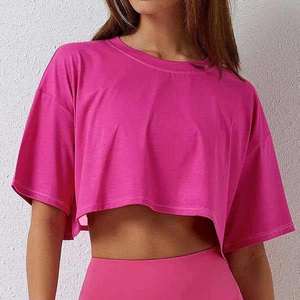T-shirt Crop Top Streetwear Personnalisé avec Logo, Vente en Gros, Décontracté pour Femmes, Respirant, en Coton Tricoté - Product Image 1