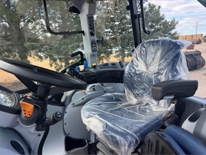 Tractor Agrícola HHOLLLAND T5.120 NUEVO 2023 con Motor de 140HP, Caja de Cambios y Bomba - Product Image 2