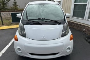 MITSU-BISHI I-MI-EV ES 2012 - Product Image 2