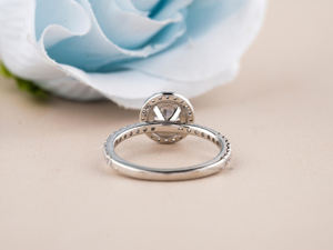 Bague ronde en diamant Moissanite taille brillant en argent sterling Halo Setting Pave Accents Cadeau de proposition de mariage Certificat GRA - Product Image 4