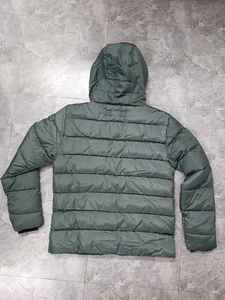 Fabricant de haute qualité court imperméable grande taille écologique coupe-vent à capuche réversible bouffant rempli veste d'hiver pour hommes - Product Image 6