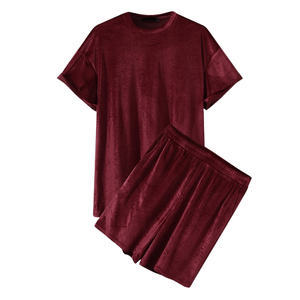 Offre Spéciale Survêtement en velours personnalisé pour femmes Ensembles courts Respirant Bas quantité minimale de commande Logo personnalisé Survêtement en velours Ensembles courts pour femmes - Product Image 3