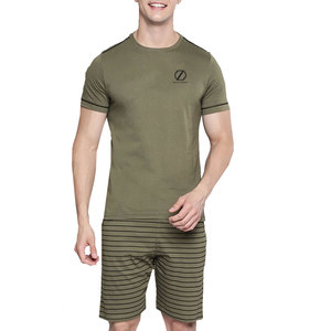 Ensemble T-shirt et short personnalisé avec logo, écologique, respirant, style streetwear décontracté pour hommes, vente en gros - Product Image 1