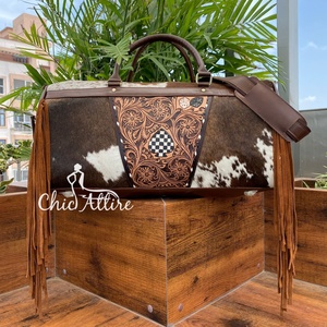 Vente en gros de sac polochon à franges en cuir de vachette 2025 personnalisé fait à la main de nuit à carreaux usinés de conception OEM - Product Image 1